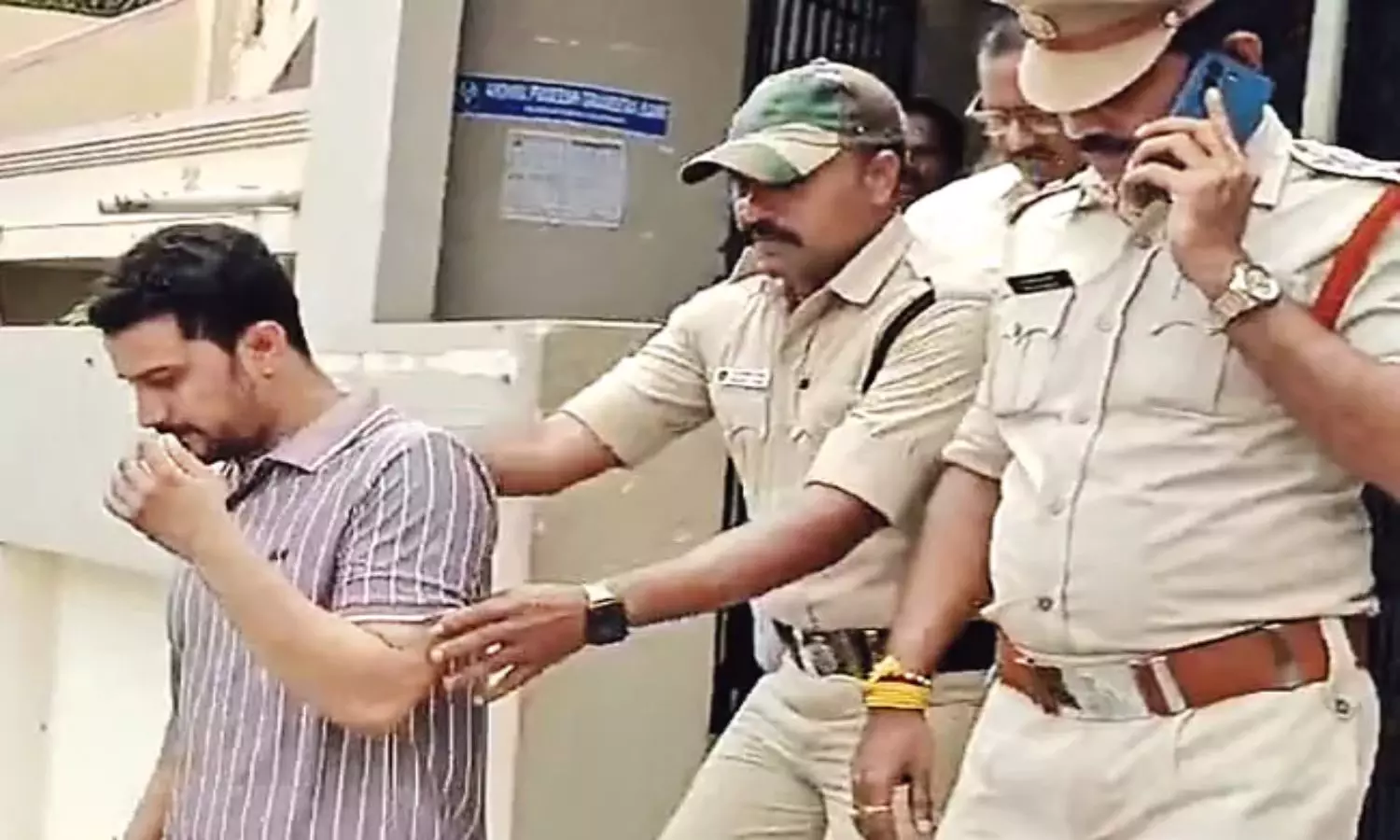 Kakinada: సైనైడ్తో జగదీశ్వరరెడ్డి హత్య.. పోలీసుల విచారణలో సాధిక్ ఖాన్ సంచలన వాంగ్మూలం
